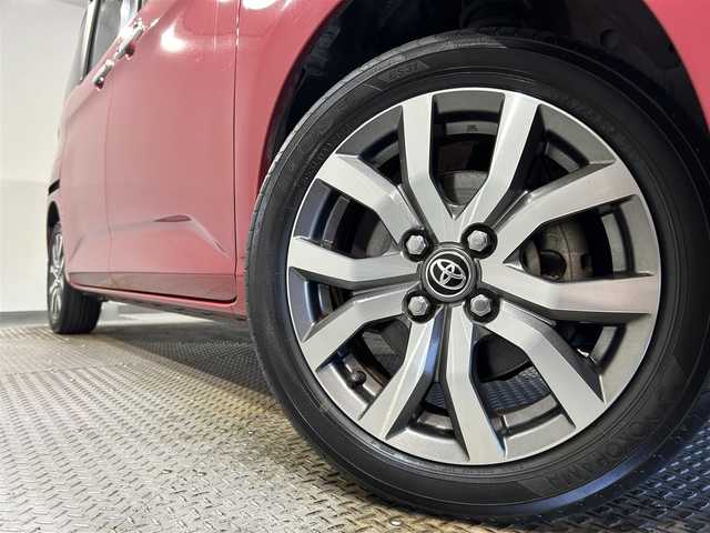 トヨタ ルーミー カスタムG－T 愛知県 2018(平30)年 3.7万km マゼンタベリーマイカM 純正SDナビ(NSCD-W66)/(Bluetooth/フルセグTV/CD/AM/FM/SD)/スマートアシスト　/　　-衝突回避支援ブレーキ/　　-車線逸脱警報/　　-ふらつき警報/　　-先行車発進お知らせ/　　-コーナーセンサー/　　-オートクルーズコントロール/　　-標識認識機能/両側パワースライドドア　/ビルトインＥＴＣ　/ＬＥＤヘッドライト/LEDフォグランプ　/バックカメラ　/ドライブレコーダー　/アイドリングストップ　/横滑り防止装置/純正フロアマット　/プッシュスタート/　　-スマートキー/後席サンバイザー