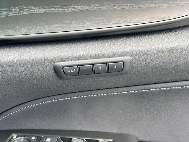 レクサス ＮＸ 250 バージョンL 宮城県 2023(令5)年 1.1万km ソニッククォーツ ムーンルーフ/デジタルインナーミラー/＝＝＝/セーフティシステムプラス/・プリクラッシュセーフティ/・レーンディパーチャーアラート/・レーントレーシングアシスト/・レーダークルーズコントロール/・ロードサインアシスト/・発進遅れ告知機能/・ドライバー異常時対応システム/・プロアクティブドライビングアシスト/・アダプティブハイビームシステム/・緊急時操舵支援/・フロントクロストラフィックアラート/・レーンチェンジアシスト/ブラインドスポットモニター/パーキングサポートブレーキ（前後方静止物/後方接近車両/後方歩行者）/カラーヘッドアップディスプレイ/14インチディスプレイオーディオプラス/・車載ナビ/・Bluetooth/パノラミックビューモニター/ビルトインETC2.0/ドライブレコーダー/AC100V/100W/ハンズフリーパワーバックドア/革シート/ステアヒーター/シートヒーター（前席/後席）/ベンチレーション（前席）/パワーシート（運転席メモリー機能付）/後席電動格納機能/3眼フルLEDヘッドランプ