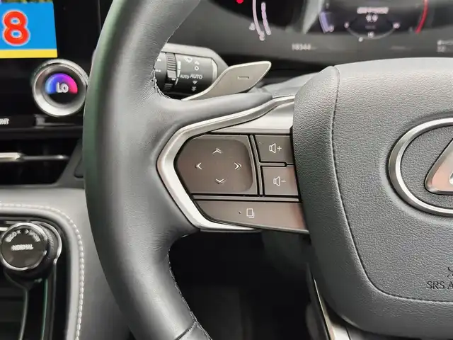 レクサス ＮＸ 250 バージョンL 宮城県 2023(令5)年 1.1万km ソニッククォーツ ムーンルーフ/デジタルインナーミラー/＝＝＝/セーフティシステムプラス/・プリクラッシュセーフティ/・レーンディパーチャーアラート/・レーントレーシングアシスト/・レーダークルーズコントロール/・ロードサインアシスト/・発進遅れ告知機能/・ドライバー異常時対応システム/・プロアクティブドライビングアシスト/・アダプティブハイビームシステム/・緊急時操舵支援/・フロントクロストラフィックアラート/・レーンチェンジアシスト/ブラインドスポットモニター/パーキングサポートブレーキ（前後方静止物/後方接近車両/後方歩行者）/カラーヘッドアップディスプレイ/14インチディスプレイオーディオプラス/・車載ナビ/・Bluetooth/パノラミックビューモニター/ビルトインETC2.0/ドライブレコーダー/AC100V/100W/ハンズフリーパワーバックドア/革シート/ステアヒーター/シートヒーター（前席/後席）/ベンチレーション（前席）/パワーシート（運転席メモリー機能付）/後席電動格納機能/3眼フルLEDヘッドランプ
