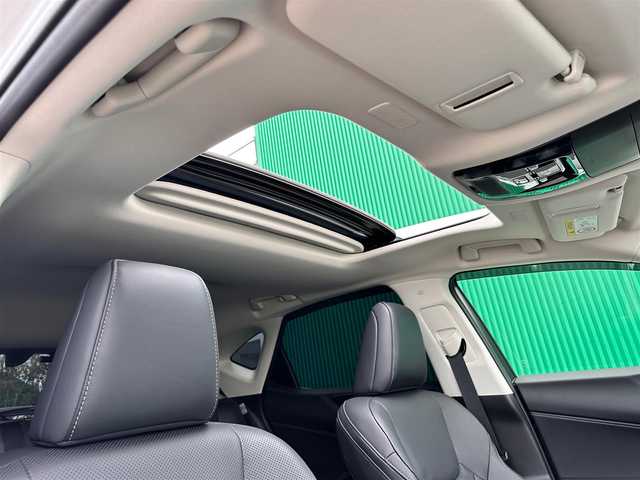 レクサス ＮＸ 250 バージョンL 神奈川県 2023(令5)年 1.1万km ソニッククォーツ 14インチディスプレイオーディオプラス/　・全方位カメラ/　・フルセグTV/BT/AppleCarPlay/AndroidAuto/OP/　・純正エアロ/　・ムーンルーフ/Lexus Safety System ＋/　・レーンディパーチャーアラート/　・レーントレーシングアシスト/　・レーダークルーズコントロール/　・ロードサインアシスト/　・発進遅れ告知機能/　・ドライバー異常時対応システム/　・プロアクティブドライビングアシスト/本革シート/　・前席シートベンチレーション＋シートヒーター/　・後席シートヒーター/ビルトインETC2.0/前後ドライブレコーダー/AC100V/100W/ハンズフリーパワーバックドア/スマートキー×3