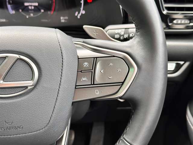 レクサス ＮＸ 250 バージョンL 神奈川県 2023(令5)年 1.1万km ソニッククォーツ 14インチディスプレイオーディオプラス/　・全方位カメラ/　・フルセグTV/BT/AppleCarPlay/AndroidAuto/OP/　・純正エアロ/　・ムーンルーフ/Lexus Safety System ＋/　・レーンディパーチャーアラート/　・レーントレーシングアシスト/　・レーダークルーズコントロール/　・ロードサインアシスト/　・発進遅れ告知機能/　・ドライバー異常時対応システム/　・プロアクティブドライビングアシスト/本革シート/　・前席シートベンチレーション＋シートヒーター/　・後席シートヒーター/ビルトインETC2.0/前後ドライブレコーダー/AC100V/100W/ハンズフリーパワーバックドア/スマートキー×3