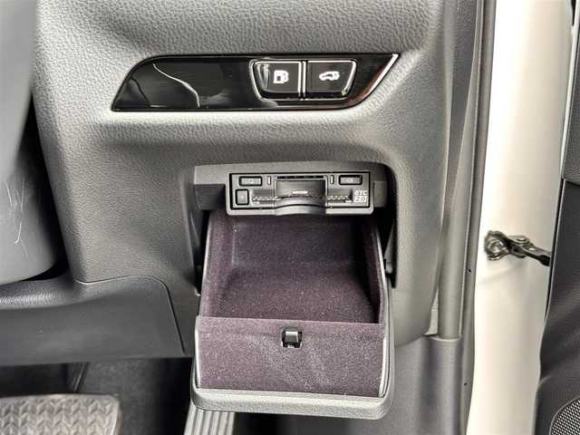 レクサス ＮＸ 250 バージョンL 神奈川県 2023(令5)年 1.1万km ソニッククォーツ 14インチディスプレイオーディオプラス/　・全方位カメラ/　・フルセグTV/BT/AppleCarPlay/AndroidAuto/OP/　・純正エアロ/　・ムーンルーフ/Lexus Safety System ＋/　・レーンディパーチャーアラート/　・レーントレーシングアシスト/　・レーダークルーズコントロール/　・ロードサインアシスト/　・発進遅れ告知機能/　・ドライバー異常時対応システム/　・プロアクティブドライビングアシスト/本革シート/　・前席シートベンチレーション＋シートヒーター/　・後席シートヒーター/ビルトインETC2.0/前後ドライブレコーダー/AC100V/100W/ハンズフリーパワーバックドア/スマートキー×3