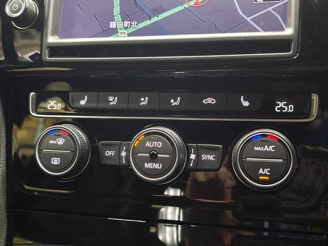 フォルクスワーゲン ゴルフ Ｒ 群馬県 2016(平28)年 6.3万km ディープブラックパールエフェクト 黒革シート/バックカメラ/TSW19インチAW/ACC/ブラインドスポットアシスト/レーンキープアシスト/純正ナビ/運転席パワーシート/前席シートヒーター/パークアシスト/ETC2.0/スマートキー