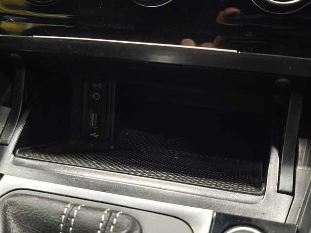 フォルクスワーゲン ゴルフ Ｒ 群馬県 2016(平28)年 6.3万km ディープブラックパールエフェクト 黒革シート/バックカメラ/TSW19インチAW/ACC/ブラインドスポットアシスト/レーンキープアシスト/純正ナビ/運転席パワーシート/前席シートヒーター/パークアシスト/ETC2.0/スマートキー