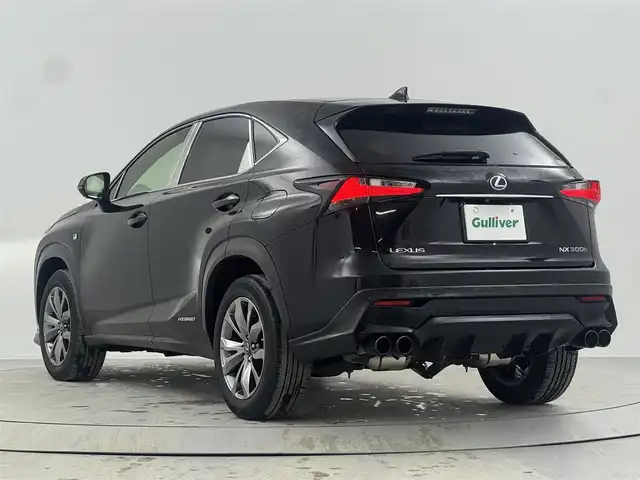 レクサス ＮＸ 300h Fスポーツ 熊本県 2014(平26)年 5.4万km ブラック サンルーフ　/純正ナビ（ＣＤ・ＤＶＤ・フルセグ・ＢＴ・ＳＤ・ＵＳＢ）/純正前方ドライブレコーダー　/全周囲カメラ　/ＥＴＣ　/レーダークルーズコントロール　/前後クリアランスソナー/ブラインドスポットモニター　/前席エアーシート　/前後シートヒーター/ステアリングヒーター/衝突軽減ブレーキ/横滑り防止/純正フロアマット/純正１８インチAW/オートライト/三眼LEDヘッドライト/フォグライト/スマートキー/プッシュスタート
