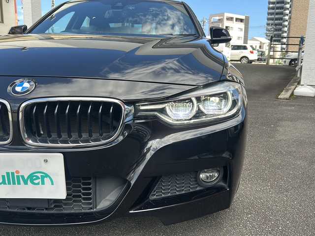 ＢＭＷ ３２０ｉ Mスポーツ 宮崎県 2017(平29)年 9.2万km サファイアブラックP 純正ＨＤＤナビ　Ｂｌｕｅｔｏｏｔｈ接続　ＣＤ再生　バックカメラ、運転席助手席パワーシート　ＥＴＣ、ＢＳＭ　前方ドライブレコーダー　純正アルミホイール１８インチ　純正フロアマット