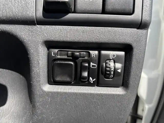 スズキ ジムニー ランドベンチャー 宮城県 2018(平30)年 5.7万km パールホワイト 登録時走行距離56786km/1オーナー/ハーフレザーシート/社外KENWOODナビ/フルセグTV/CD/DVD/Bluetooth/シートヒーター/リモコンキー/社外Egスターター/革巻きステアリング/ステアリングリモコン/ミラーヒーター/ドアバイザー/電動格納ミラー/純正フロアマット