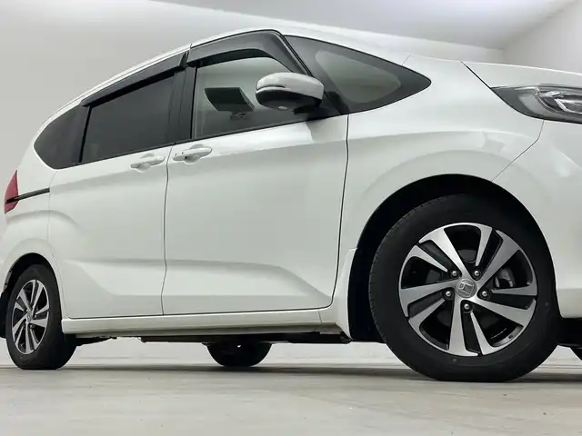 ホンダ フリード G ホンダセンシング 新潟県 2017(平29)年 2.3万km ホワイトオーキッドパール 純正ナビ/ワンセグTV/Bluetooth/CD/DVD//バックカメラ/両側パワースライドドア/3列シート/ETC/純正フロアマット/純正アルミホイール/LEDヘッドライト/プッシュスタート/スマートキー/スペアキー