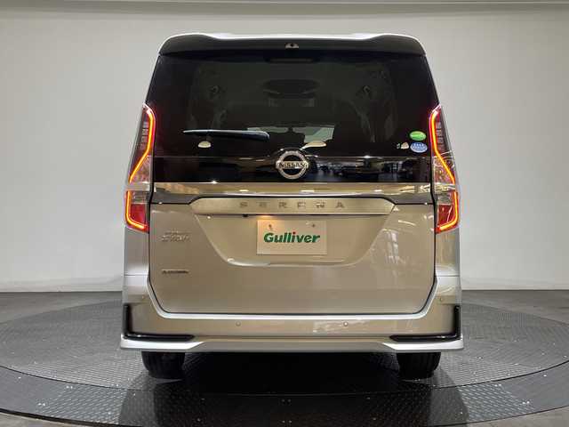 日産 セレナ ハイウェイスター V 愛媛県 2021(令3)年 3.7万km ブリリアントシルバー 純正10インチナビ/Bluetooth/フルセグ/USB/バックカメラ/プロパイロット/フリップダウンモニター/両側電動スライドドア/衝突被害軽減ブレーキ/レーンキープアシスト/前後コーナーセンサー/ブラインドスポットモニター/LEDヘッドライト/オートライト/ウォークスルー/プッシュスタート/電動格納ミラー/保証書
