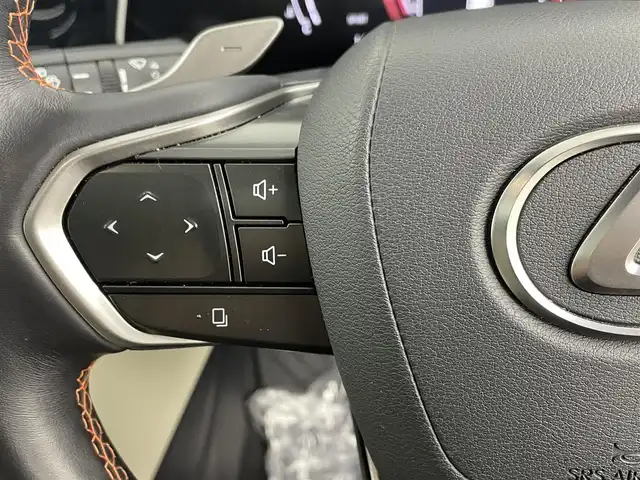 レクサス ＮＸ 350h バージョンL 埼玉県 2023(令5)年 1.5万km ソニッククォーツ サンルーフ　マークレビンソン　アラウンドビューモニター　ＢＳＭ　ヘッドアップディスプレイ　デジタルインナーミラー　純正ナビ　電動リアゲート　温シート　冷シート　１００Ｖ電源 電動格納シート ETC