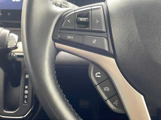 スズキ ソリオ HV MZ 沖縄県 2021(令3)年 1.7万km ピュアホワイトP 純正9インチナビ　/フルセグＴＶ　/DVD/Ｂｌｕｅｔｏｏｔｈ　/ＵＳＢ入力端子　/ＥＴＣ　/全方位モニター　/両側パワースライドドア　/クルーズコントロール　/シートヒーター　/オートライト　/ＬＥＤヘッドライト/電格ミラー　/コーナーセンサー　/スマートキー/プッシュスタート/純正フロアマット/純正15インチアルミホイール