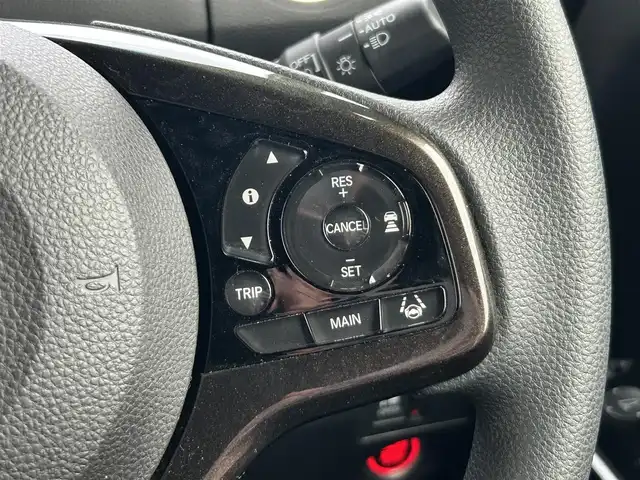 ホンダ Ｎ ＢＯＸ カスタム G EX ホンダセンシング 静岡県 2019(令1)年 1.9万km プラチナホワイトパール ホンダセンシング/・衝突軽減ブレーキ/・誤発進抑制機能/・アダクティブクルーズコントロール/・歩行者事故低減ステアリング/・先行車発進お知らせ機能/・車線維持支援システム/・オートハイビーム/・標識認識機能/・路外逸脱抑制機能/純正SDナビ/（FM/AM/CD/DVD/Bluetooth）/プッシュスタート/片側電動スライドドア/バックカメラ/オートライト/オートハイビーム/ビルトインETC/純正14AW/LEDヘッドライト/ウィンカーミラー/電動格納ミラー