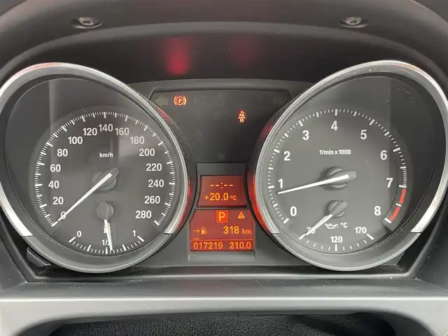 ＢＭＷ Ｚ４ sDrive20i 静岡県 2012(平24)年 1.8万km 黒 電動オープン/レッドレザー/Mスポーツパッケージ/・Mスポーツエアサスペンション/・スポーツレザーステアリングホイール/・アンソラジットルーフライニング/・Mライトアロイホイールスタースポークスタイリング/・スポーツシート/・アルミニウムカーボンインテリアトリム/・ドアシルプレート/・Mフットレスト/シートヒーター/純正ナビ/(FM/AM/AUX/CD/DVD)/ESC/HIDライト/純正18インチアルミホイール/純正フロアマット/オートライト/ETC/保証書/取扱説明書