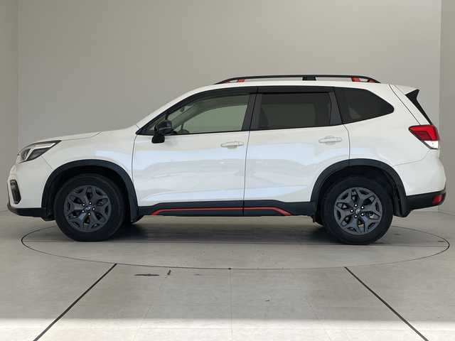 スバル フォレスター X－ブレイク 愛知県 2018(平30)年 5.6万km クリスタルホワイトP アイサイト/SDナビ/レーダークルーズコントロール/シートヒーター/バックカメラ/コーナーセンサー/純正アルミホイール/ルーフレール/４WD/LEDヘッドライト/パドルシフト/ステアリングヒーター/レーンキープアシスト/衝突軽減システム/フルセグ/CD DVD/Bluetooth/ステアリングスイッチ/スマートキー/プッシュスタート