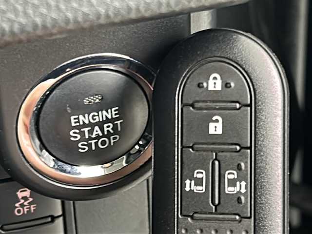 ダイハツ トール カスタムG ターボ SAⅡ 宮城県 2017(平29)年 6.8万km ブラックマイカメタリック 禁煙車/スマートアシスト/・衝突回避支援ブレーキ機能/・車線逸脱警報機能/両側パワースライドドア/クルーズコントロール/純正7インチSDナビ/（地図SDカードなし）/フルセグTV/バックカメラ/LEDヘッドライト/LEDフォグランプ/LEDデイライト/プッシュスタート/スマートキー×2/ステアリングスイッチ/ビルトインETC/純正15インチアルミホイール/純正フロアマット/ロールサンシェード/アイドリングストップ/横滑り防止装置