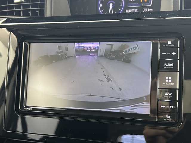 ダイハツ トール カスタムG ターボ SAⅡ 宮城県 2017(平29)年 6.8万km ブラックマイカメタリック 禁煙車/スマートアシスト/・衝突回避支援ブレーキ機能/・車線逸脱警報機能/両側パワースライドドア/クルーズコントロール/純正7インチSDナビ/（地図SDカードなし）/フルセグTV/バックカメラ/LEDヘッドライト/LEDフォグランプ/LEDデイライト/プッシュスタート/スマートキー×2/ステアリングスイッチ/ビルトインETC/純正15インチアルミホイール/純正フロアマット/ロールサンシェード/アイドリングストップ/横滑り防止装置