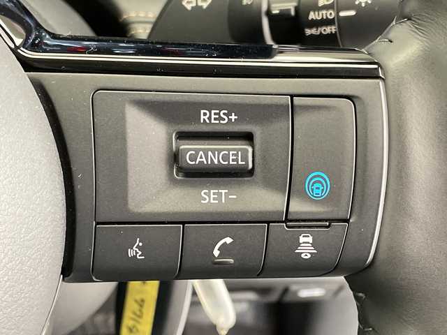 日産 セレナ e－パワー ハイウェイスター V 栃木県 2023(令5)年 0.8万km プリズムホワイト 純正ディスプレイオーディオ/（フルセグ/Bluetooth/USB）　/禁煙車　/プロパイロット　/オートマチックハイビーム　/ブラインドスポットモニター　/前後コーナーセンサー　/ビルトインＥＴＣ２．０　/両側パワースライドドア　/デジタルインナーミラー/後席モニター/アラウンドビューモニター/ビルトインETC2.0/LEDヘッドライト/ドラレコ/100V電源/フォグランプ/スマートキー/プッシュスタート/ステアリングスイッチ/革巻きステアリング/電動格納ミラー/純正アルミホイール/純正フロアマット