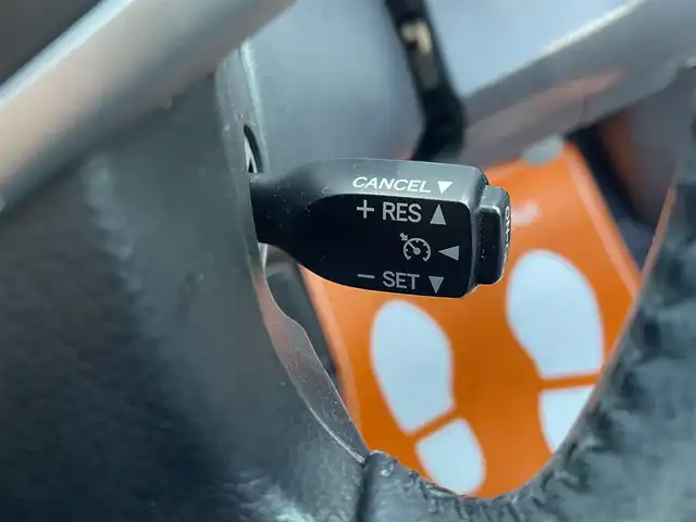 トヨタ カムリ ハイブリット レザーパッケージ 鳥取県 2013(平25)年 9.2万km アティチュードブラックマイカ (株)IDOMが運営する【じしゃロン鳥取店】の自社ローン対象車両になります。こちらは現金ご利用時の価格です。自社ローンご希望の方は別途その旨お申付け下さい。/純正ナビ（NHZD-W62G）/・フルセグTV/・AM/FM/・CD/DVD/・Bluetooth接続/スマートキー/プッシュスタート/クルーズコントロール/前席パワーシート/前席シートヒーター/バックカメラ/ETC