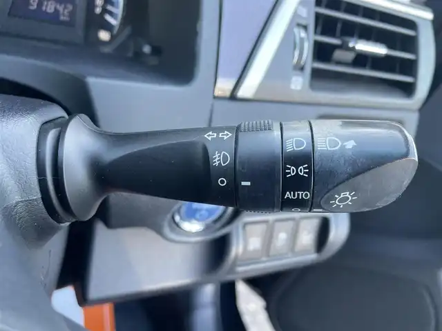 トヨタ カムリ ハイブリット レザーパッケージ 鳥取県 2013(平25)年 9.2万km アティチュードブラックマイカ (株)IDOMが運営する【じしゃロン鳥取店】の自社ローン対象車両になります。こちらは現金ご利用時の価格です。自社ローンご希望の方は別途その旨お申付け下さい。/純正ナビ（NHZD-W62G）/・フルセグTV/・AM/FM/・CD/DVD/・Bluetooth接続/スマートキー/プッシュスタート/クルーズコントロール/前席パワーシート/前席シートヒーター/バックカメラ/ETC