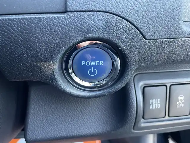 トヨタ カムリ ハイブリット レザーパッケージ 鳥取県 2013(平25)年 9.2万km アティチュードブラックマイカ (株)IDOMが運営する【じしゃロン鳥取店】の自社ローン対象車両になります。こちらは現金ご利用時の価格です。自社ローンご希望の方は別途その旨お申付け下さい。/純正ナビ（NHZD-W62G）/・フルセグTV/・AM/FM/・CD/DVD/・Bluetooth接続/スマートキー/プッシュスタート/クルーズコントロール/前席パワーシート/前席シートヒーター/バックカメラ/ETC