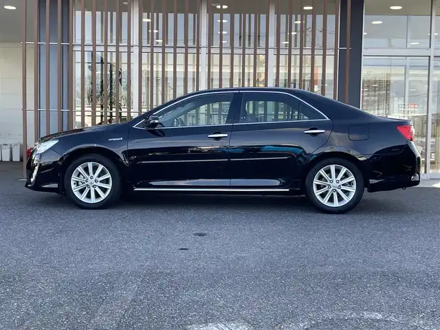 トヨタ カムリ ハイブリット レザーパッケージ 鳥取県 2013(平25)年 9.2万km アティチュードブラックマイカ (株)IDOMが運営する【じしゃロン鳥取店】の自社ローン対象車両になります。こちらは現金ご利用時の価格です。自社ローンご希望の方は別途その旨お申付け下さい。/純正ナビ（NHZD-W62G）/・フルセグTV/・AM/FM/・CD/DVD/・Bluetooth接続/スマートキー/プッシュスタート/クルーズコントロール/前席パワーシート/前席シートヒーター/バックカメラ/ETC