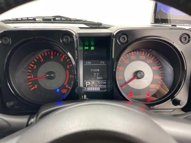 スズキ ジムニー シエラ JC 道央・札幌 2021(令3)年 4.2万km シフォンアイボリーメタリックブラック2トーンルーフ ・4WD/・純正8インチナビ&CD&DVD&BT&SD/・バック/フロントカメラ/・スズキセーフティサポート/・クルーズコントロール/・前席シートヒーター/・革調シートカバー/・社外360°ドライブレコーダー/・ステアリングスイッチ/・リフトアップ/・柿本改マフラー/・純正オプショングリル/・サイドアンダーガニッシュ/・純正フロアマット/・LEDヘッドライト/・オートライト/・モーターファームテールランプ/・モーターファーム16インチAW/・TOYOオープンカントリーM/T16インチタイヤ/・スマートキー/・スペアキー