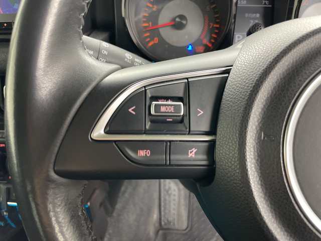 スズキ ジムニー シエラ JC 道央・札幌 2021(令3)年 4.2万km シフォンアイボリーメタリックブラック2トーンルーフ ・4WD/・純正8インチナビ&CD&DVD&BT&SD/・バック/フロントカメラ/・スズキセーフティサポート/・クルーズコントロール/・前席シートヒーター/・革調シートカバー/・社外360°ドライブレコーダー/・ステアリングスイッチ/・リフトアップ/・柿本改マフラー/・純正オプショングリル/・サイドアンダーガニッシュ/・純正フロアマット/・LEDヘッドライト/・オートライト/・モーターファームテールランプ/・モーターファーム16インチAW/・TOYOオープンカントリーM/T16インチタイヤ/・スマートキー/・スペアキー