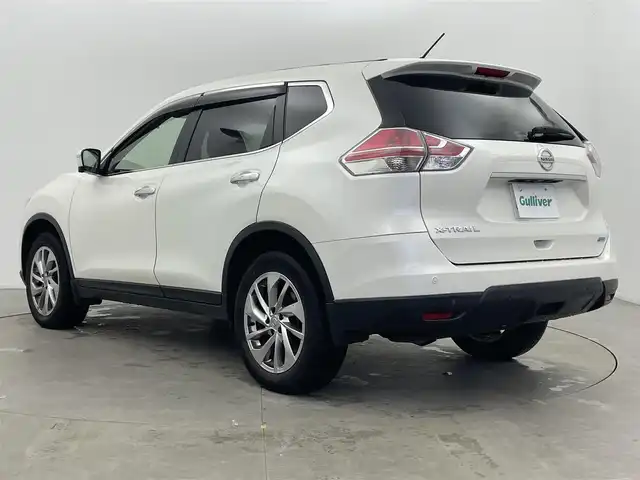 日産 エクストレイル 20Xtt エマージェンシーブレーキ 富山県 2017(平29)年 4.4万km ブリリアントホワイトパール ４WD/純正ナビ（CD　DVD　bluetooth）/フルセグTV/全周囲カメラ/前後コーナーセンサー/ビルトインETC/合皮革シート/前席シートヒーター/パワーバックドア（スマート）/エマージェンシーブレーキ/車線逸脱警報/後側方車両検知警報/クルーズコントロール/オートライト/LEDヘッドライト/フォグ/スマートキー/プッシュスタート/横滑防止装置/純正マット・バイザー