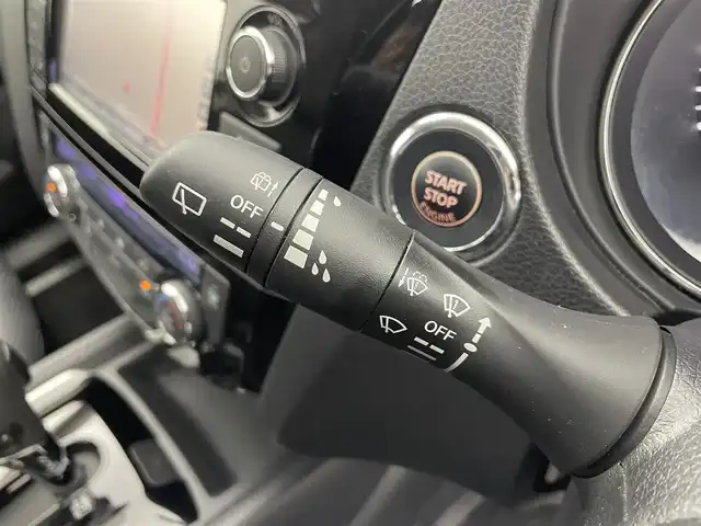 日産 エクストレイル 20Xtt エマージェンシーブレーキ 富山県 2017(平29)年 4.4万km ブリリアントホワイトパール ４WD/純正ナビ（CD　DVD　bluetooth）/フルセグTV/全周囲カメラ/前後コーナーセンサー/ビルトインETC/合皮革シート/前席シートヒーター/パワーバックドア（スマート）/エマージェンシーブレーキ/車線逸脱警報/後側方車両検知警報/クルーズコントロール/オートライト/LEDヘッドライト/フォグ/スマートキー/プッシュスタート/横滑防止装置/純正マット・バイザー