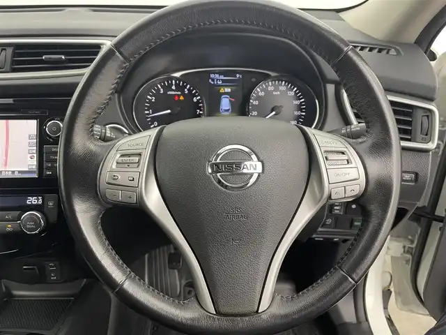 日産 エクストレイル 20Xtt エマージェンシーブレーキ 富山県 2017(平29)年 4.4万km ブリリアントホワイトパール ４WD/純正ナビ（CD　DVD　bluetooth）/フルセグTV/全周囲カメラ/前後コーナーセンサー/ビルトインETC/合皮革シート/前席シートヒーター/パワーバックドア（スマート）/エマージェンシーブレーキ/車線逸脱警報/後側方車両検知警報/クルーズコントロール/オートライト/LEDヘッドライト/フォグ/スマートキー/プッシュスタート/横滑防止装置/純正マット・バイザー