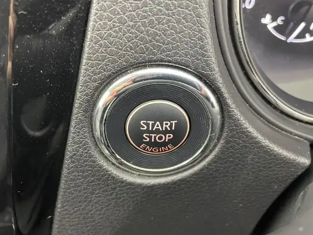 日産 エクストレイル 20Xtt エマージェンシーブレーキ 富山県 2017(平29)年 4.4万km ブリリアントホワイトパール ４WD/純正ナビ（CD　DVD　bluetooth）/フルセグTV/全周囲カメラ/前後コーナーセンサー/ビルトインETC/合皮革シート/前席シートヒーター/パワーバックドア（スマート）/エマージェンシーブレーキ/車線逸脱警報/後側方車両検知警報/クルーズコントロール/オートライト/LEDヘッドライト/フォグ/スマートキー/プッシュスタート/横滑防止装置/純正マット・バイザー