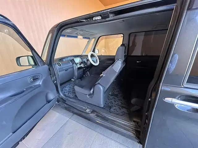 ダイハツ タント Gスペシャル 愛知県 2013(平25)年 15.4万km ブラックマイカメタリック 登録時走行距離153653キロ/純正７インチナビ/(BT接続/AMFMラジオ/CD/DVD)/片側パワースライドドア/ワンオーナー/アイドリングストップ/バックカメラ/スペアキー/純正フロアマット/純正ドアバイザー/14インチアルミホイール/フロントフォグランプ/ウインカーミラー/取扱説明書/保証書