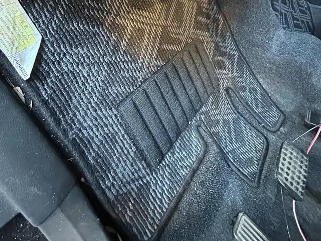 ダイハツ タント Gスペシャル 愛知県 2013(平25)年 15.4万km ブラックマイカメタリック 登録時走行距離153653キロ/純正７インチナビ/(BT接続/AMFMラジオ/CD/DVD)/片側パワースライドドア/ワンオーナー/アイドリングストップ/バックカメラ/スペアキー/純正フロアマット/純正ドアバイザー/14インチアルミホイール/フロントフォグランプ/ウインカーミラー/取扱説明書/保証書