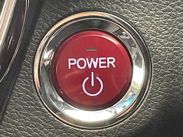 ホンダ ヴェゼル ハイブリッド 栃木県 2016(平28)年 4万km ホワイトオーキッドパール 社外グリル/純正ナビ(VXM-174VFXi)/(フルセグTV・Bluetooth・CD・DVD・USB)/バックカメラ/クルーズコントロール/ドライブレコーダー/ハーフレザーシート/前席シートヒーター/パドルシフト/電動パーキングブレーキ/オートホールド/電動格納ミラー/ドアバイザー/LEDヘッドライト/オートライト/フロントフォグランプ/プッシュスタート/スマートキー