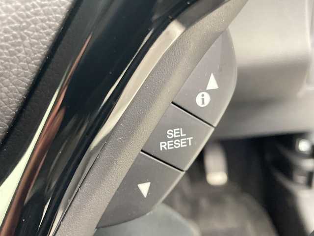 ホンダ ヴェゼル ハイブリッド 栃木県 2016(平28)年 4万km ホワイトオーキッドパール 社外グリル/純正ナビ(VXM-174VFXi)/(フルセグTV・Bluetooth・CD・DVD・USB)/バックカメラ/クルーズコントロール/ドライブレコーダー/ハーフレザーシート/前席シートヒーター/パドルシフト/電動パーキングブレーキ/オートホールド/電動格納ミラー/ドアバイザー/LEDヘッドライト/オートライト/フロントフォグランプ/プッシュスタート/スマートキー