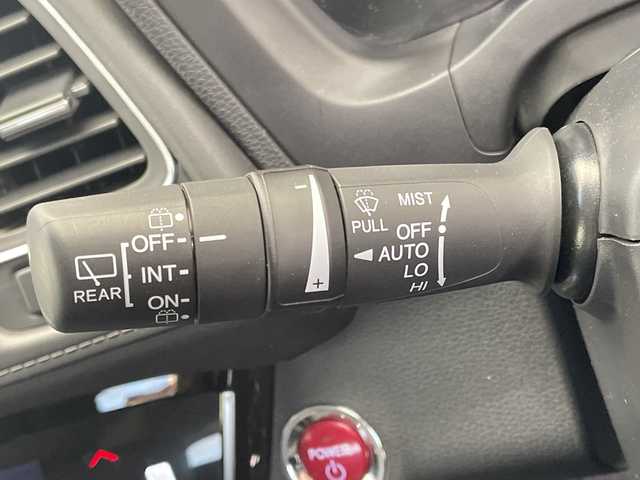 ホンダ ヴェゼル ハイブリッド 栃木県 2016(平28)年 4万km ホワイトオーキッドパール 社外グリル/純正ナビ(VXM-174VFXi)/(フルセグTV・Bluetooth・CD・DVD・USB)/バックカメラ/クルーズコントロール/ドライブレコーダー/ハーフレザーシート/前席シートヒーター/パドルシフト/電動パーキングブレーキ/オートホールド/電動格納ミラー/ドアバイザー/LEDヘッドライト/オートライト/フロントフォグランプ/プッシュスタート/スマートキー