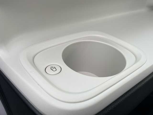 ダイハツ ムーヴ キャンバス ストライプス G 道北・旭川 2023(令5)年 1.9万km シャイニングホワイトパール/レイクブルーメタリック /４WD//禁煙車//社外ナビ/CD/DVD/SD/BT/USB/TV//バックカメラ//両側パワースライドドア//前席シートヒーター//前方ドライブレコーダー//ETC//アイドリングストップ//ホっとカップホルダー//オートエアコン//スマートアシスト/衝突回避支援/誤発進抑制機能/車線逸脱警報機能/ふらつき警報機能/先行車発進お知らせ機能/標識認識機能/アダプティブクルーズコントロール//ステアリングスイッチ//オートライト//LEDヘッドライト//LEDフォグランプ//電動格納ミラー//スマートキー//スペアキー//プッシュスタート