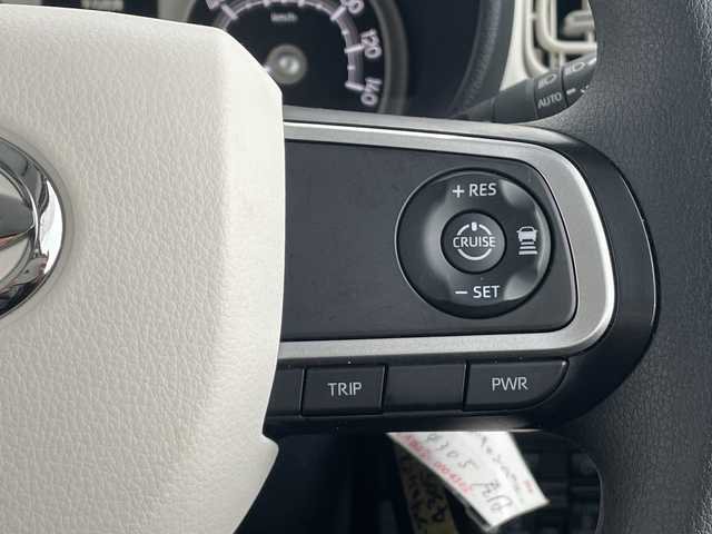 ダイハツ ムーヴ キャンバス ストライプス G 道北・旭川 2023(令5)年 1.9万km シャイニングホワイトパール/レイクブルーメタリック /４WD//禁煙車//社外ナビ/CD/DVD/SD/BT/USB/TV//バックカメラ//両側パワースライドドア//前席シートヒーター//前方ドライブレコーダー//ETC//アイドリングストップ//ホっとカップホルダー//オートエアコン//スマートアシスト/衝突回避支援/誤発進抑制機能/車線逸脱警報機能/ふらつき警報機能/先行車発進お知らせ機能/標識認識機能/アダプティブクルーズコントロール//ステアリングスイッチ//オートライト//LEDヘッドライト//LEDフォグランプ//電動格納ミラー//スマートキー//スペアキー//プッシュスタート