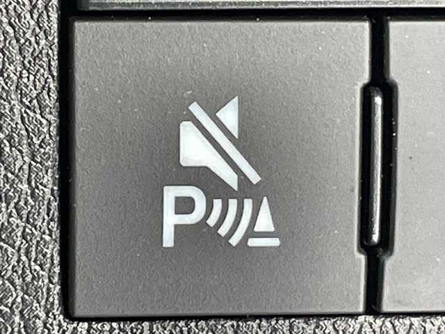 ダイハツ ムーヴ キャンバス ストライプス G 道北・旭川 2023(令5)年 1.9万km シャイニングホワイトパール/レイクブルーメタリック /４WD//禁煙車//社外ナビ/CD/DVD/SD/BT/USB/TV//バックカメラ//両側パワースライドドア//前席シートヒーター//前方ドライブレコーダー//ETC//アイドリングストップ//ホっとカップホルダー//オートエアコン//スマートアシスト/衝突回避支援/誤発進抑制機能/車線逸脱警報機能/ふらつき警報機能/先行車発進お知らせ機能/標識認識機能/アダプティブクルーズコントロール//ステアリングスイッチ//オートライト//LEDヘッドライト//LEDフォグランプ//電動格納ミラー//スマートキー//スペアキー//プッシュスタート