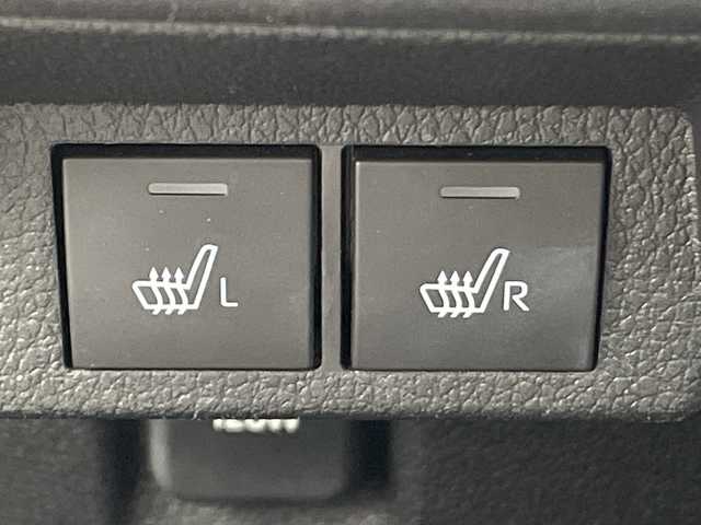 ダイハツ ムーヴ キャンバス ストライプス G 道北・旭川 2023(令5)年 1.9万km シャイニングホワイトパール/レイクブルーメタリック /４WD//禁煙車//社外ナビ/CD/DVD/SD/BT/USB/TV//バックカメラ//両側パワースライドドア//前席シートヒーター//前方ドライブレコーダー//ETC//アイドリングストップ//ホっとカップホルダー//オートエアコン//スマートアシスト/衝突回避支援/誤発進抑制機能/車線逸脱警報機能/ふらつき警報機能/先行車発進お知らせ機能/標識認識機能/アダプティブクルーズコントロール//ステアリングスイッチ//オートライト//LEDヘッドライト//LEDフォグランプ//電動格納ミラー//スマートキー//スペアキー//プッシュスタート