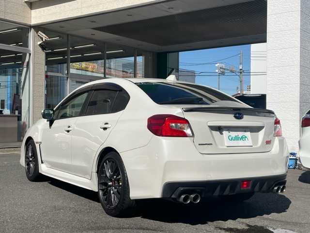 スバル ＷＲＸ ＳＴＩ STI 埼玉県 2018(平30)年 4.9万km クリスタルホワイトP AIS検査済み/後期型/6MT/ターボ/ディスプレイオーディオ/ハーフレザーシート/純正１８インチアルミホイール/LEDヘッドライト/ETC/SI-DRIVE/バックカメラ/USBポート/オートライト/電動格納ミラー/プッシュスタート/スマートキー/ライトレベライザー/純正フロアマット/純正ドアバイザー/電動格納ミラー/保証書/取扱説明書