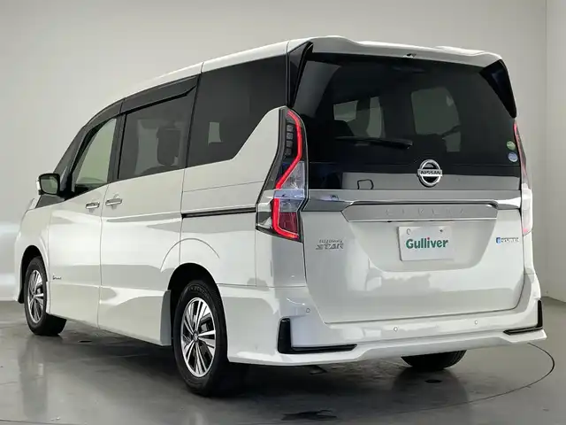 日産 セレナ e－パワー ハイウェイスター V 愛知県 2021(令3)年 1.1万km ブリリアントホワイトパール 純正１０型ナビ　ＴＶ　全方位カメラ　プロパイロット　セーフティパックＡ　デジタルインナーミラー　前後ドラレコ　ハンズフリ両側パワースライドドア　エマージェンシーブレーキ　衝突軽減装置　追従クルコン　ＢＳＭ　コーナーセンサー　ＬＥＤライト　オートライト　フォグランプ　禁煙