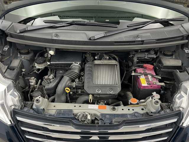 ダイハツ トール カスタムG ターボ SAⅡ 三重県 2017(平29)年 6.7万km レーザーブルークリスタルシャイン 禁煙車　/純正ナビ　/CD/DVD/BT/フルセグＴＶ　/両側パワースライドドア　/バックカメラ　/ＥＴＣ　/ステアリングリモコン　/クルーズコントロール　/アイドリングストップ　/プッシュスタート　/フォグライト　/ＬＥＤライト/スマートキー/スペアキー有り