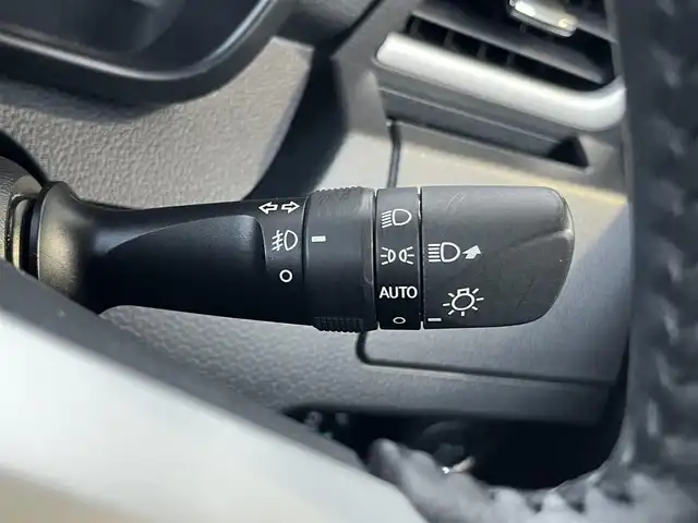 ダイハツ トール カスタムG ターボ SAⅡ 高知県 2017(平29)年 6.7万km レーザーブルークリスタルシャイン 純正ナビ/　Bluetooth/フルセグ/　CD/DVD/AM/FM/バックカメラ/両側パワースライドドア/ETC/アイドリングストップ/プッシュスタート/スマートキー/LEDヘッドライト/コーナーセンサー/純正15インチアルミホイール/純正フロアマット/オートライト/衝突被害軽減システム/盗難防止装置