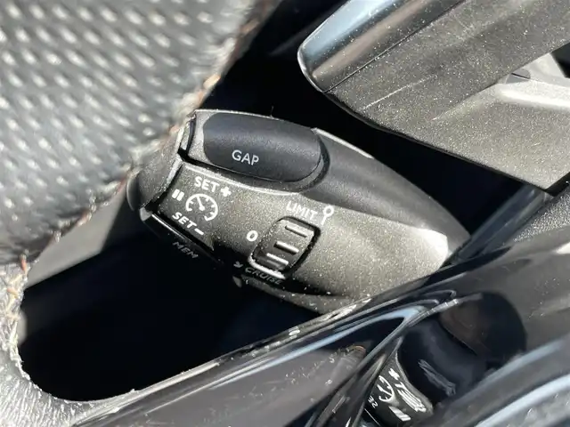 プジョー ３００８ GT ブルー HDi 石川県 2019(平31)年 5.4万km パール ファーストクラスパッケージ/パノラマガラスルーフ/衝突軽減Ｂ/ＡＣＣ/純正ナビ/フルセグＴＶ/バックカメラ/クリアランスソナー/マッサージシート/シートヒーター/電動リアゲート/アロマデュフューザー