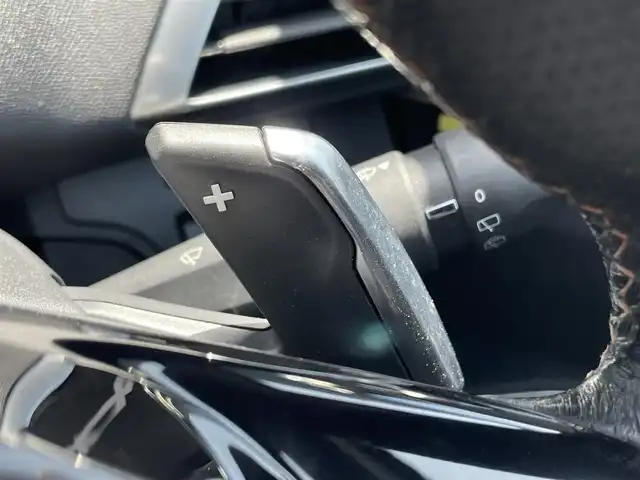 プジョー ３００８ GT ブルー HDi 石川県 2019(平31)年 5.4万km パール ファーストクラスパッケージ/パノラマガラスルーフ/衝突軽減Ｂ/ＡＣＣ/純正ナビ/フルセグＴＶ/バックカメラ/クリアランスソナー/マッサージシート/シートヒーター/電動リアゲート/アロマデュフューザー