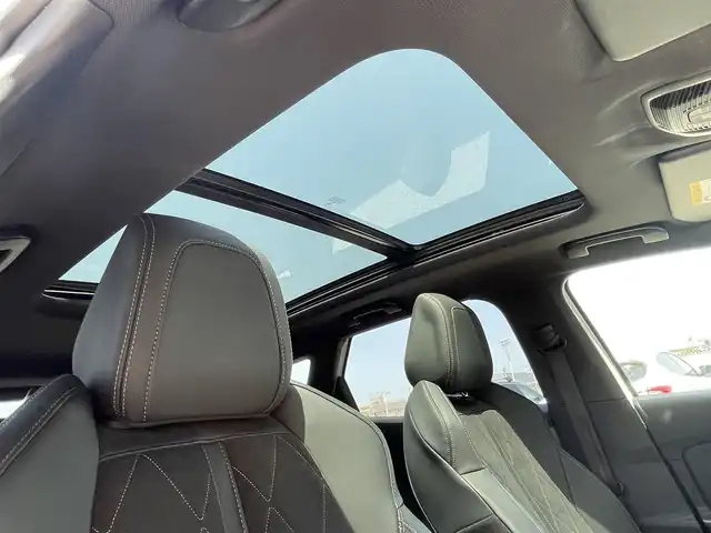 プジョー ３００８ GT ブルー HDi 石川県 2019(平31)年 5.4万km パール ファーストクラスパッケージ/パノラマガラスルーフ/衝突軽減Ｂ/ＡＣＣ/純正ナビ/フルセグＴＶ/バックカメラ/クリアランスソナー/マッサージシート/シートヒーター/電動リアゲート/アロマデュフューザー