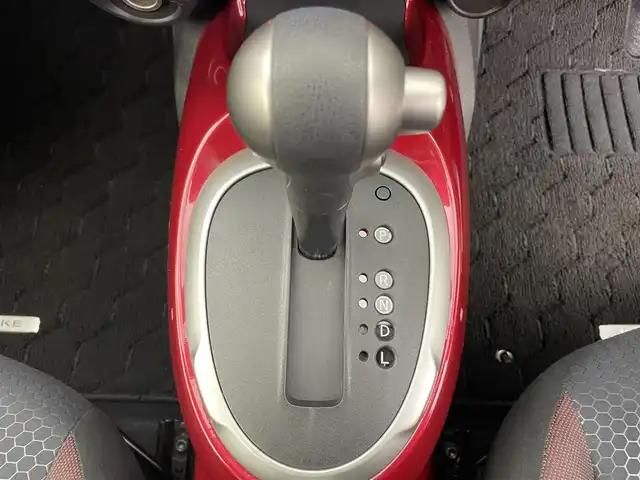 日産 ジューク 15RX タイプV 富山県 2012(平24)年 3.7万km ダークメタルグレー 純正ナビ（AM/FM/DVD/BT/フルセグ）/バックカメラ/ドライブレコーダー/純正フロアマット/オートハロゲンライト/フォグライト/ドアバイザー/革巻きステアリング/電動格納ミラー/プッシュスタート/スマートキー/スペアキー