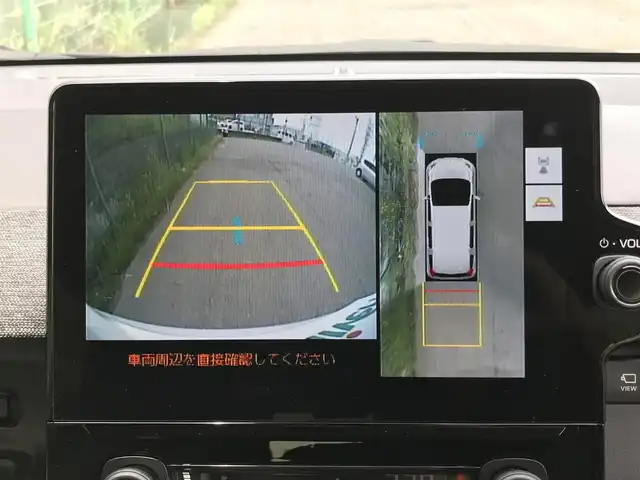 トヨタ シエンタ ハイブリッド 愛知県 2022(令4)年 7.4万km ホワイトパールクリスタルシャイン 純正10.5型ナビ/　(AppleCarPlay、AndroidAuto対応)/フルセグTV/ハンズフリーパワースライドドア(両側)/パノラミックビューモニター/ビルトインETC2.0/レーダークルーズコントロール/クリアランスソナー/セーフティセンス/・プリクラッシュセーフティ/・レーントレーシングアシスト/・レーンディパーチャーアラート/・アダプティブハイビームシステム/・ロードサインアシスト/・ドライバー異常時対応システム/・プロアクティブドライビングアシスト/・発進遅れ告知機能/パーキングサポートブレーキ/ブラインドスポットモニター/Bi-BeamLEDヘッドランプ/本革巻きステアリング/ステアリングヒーター/消臭撥水撥油機能付ファブリックシート/前席シートヒーター/モデリスタ15インチアルミホイール/モデリスタエアロ(F/S/R)/スマートエントリー/スタートシステム/禁煙車