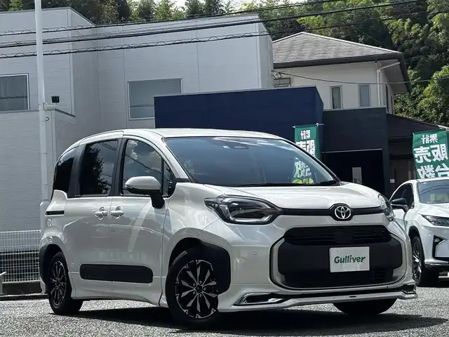 トヨタ シエンタ ハイブリッド Z 熊本県 2022(令4)年 7.4万km ホワイトパールクリスタルシャイン モデリスタエアロ/モデリスタ15インチAW/純正ナビ/【フルセグTV/Bluetooth/Applecarplay】/アラウンドビューモニター/両側パワースライドドア/レーダークルーズコントロール/プリクラッシュセーフティ/レーンキープアシスト/ロードサインアシスト/パーキングサポートブレーキ/ブラインドスポットモニター/オートLEDライト